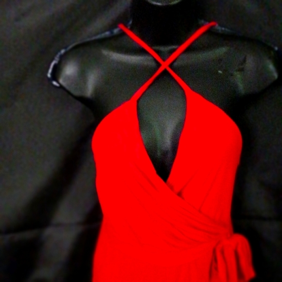 Nwot Red deep plunge wide leg jumpsuit - Picture 3 of 8